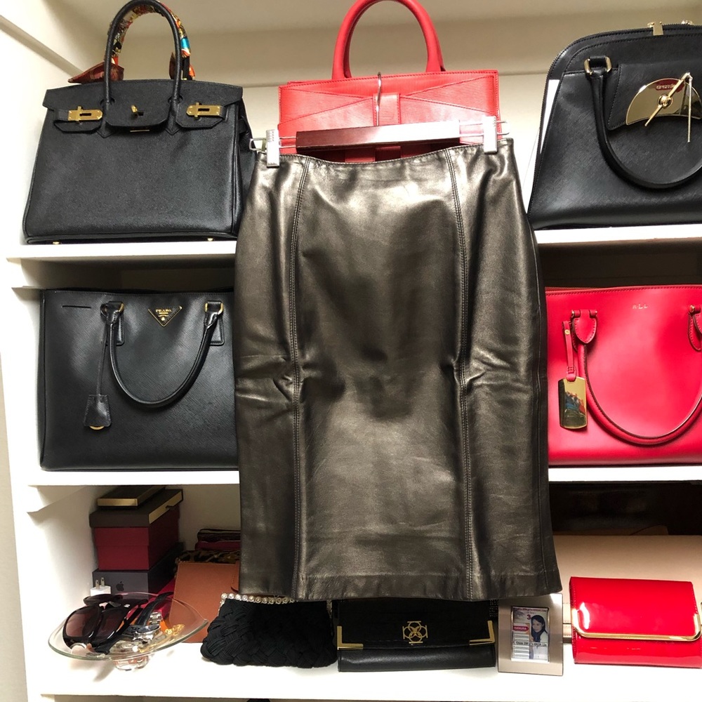 Italian Leather Skirt - Picture 7 of 10